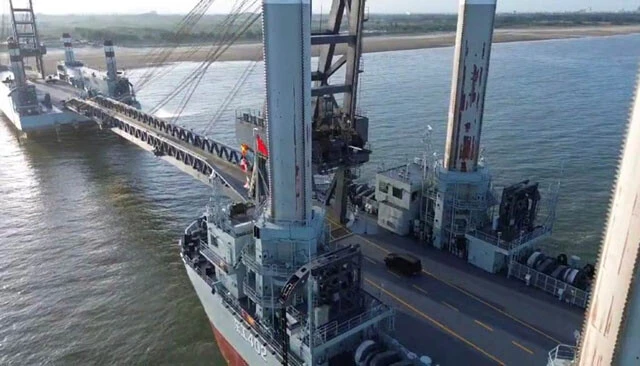 中国民間漁船2000隻が海峡封鎖! 台湾有事で実行される"津波作戦"の狙いとは?